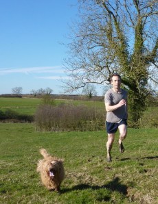 Richard Askwith running with Nutmeg